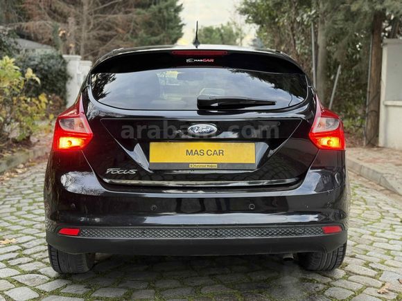 [MASCAR] 2013 FORD FOCUS 1.6 125HP IŞIK PAKET TİTANİUM TR'de Tek