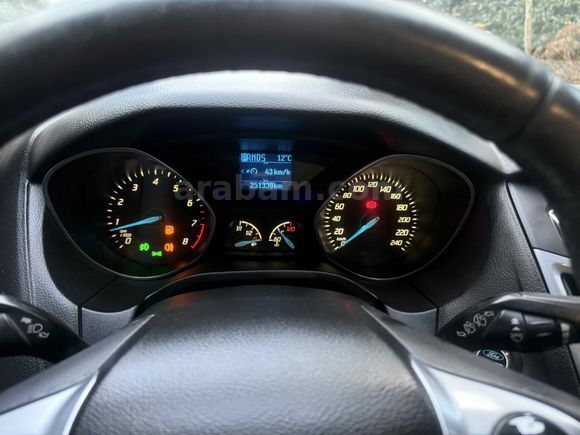 [MASCAR] 2013 FORD FOCUS 1.6 125HP IŞIK PAKET TİTANİUM TR'de Tek