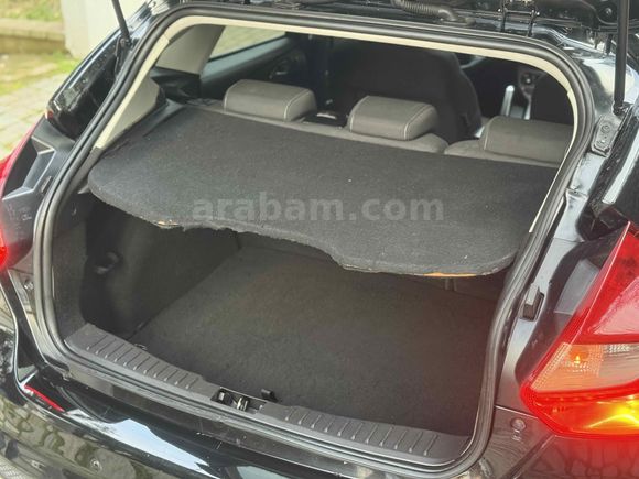 [MASCAR] 2013 FORD FOCUS 1.6 125HP IŞIK PAKET TİTANİUM TR'de Tek