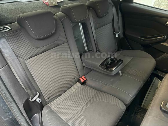 [MASCAR] 2013 FORD FOCUS 1.6 125HP IŞIK PAKET TİTANİUM TR'de Tek