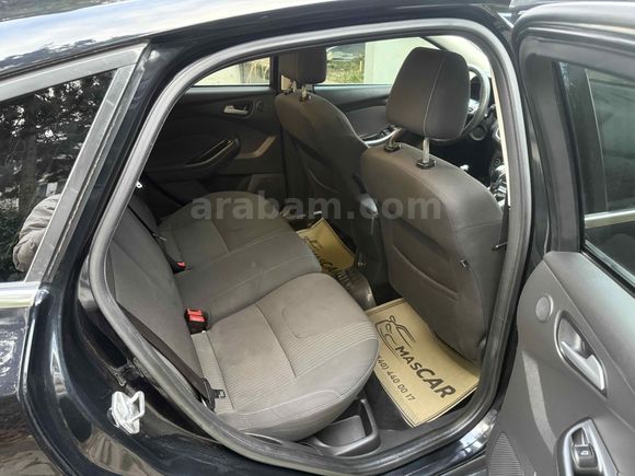 [MASCAR] 2013 FORD FOCUS 1.6 125HP IŞIK PAKET TİTANİUM TR'de Tek