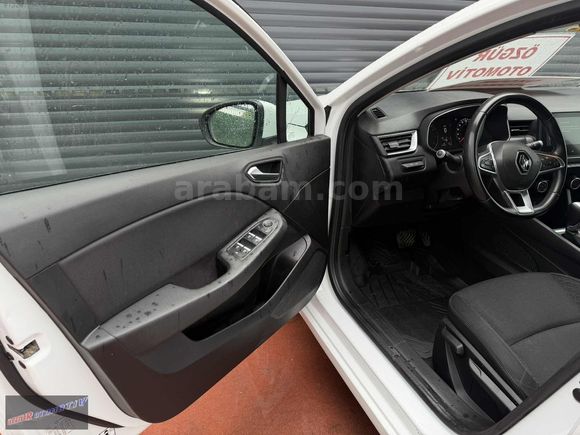 |ÖZGÜR| 2020 RENAULT CLİO 1.0 TCE TOUCH 125.000KM FUL BAKIMLI