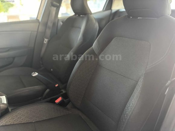 RENAULT CLIO 1 TCE TOUCH OTOMATİK 109 BIN KM