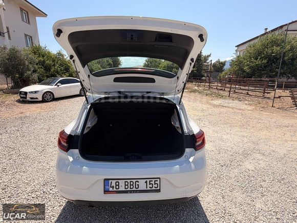 UÇAR'DAN... HATASIZ BOYASIZ TRAMERSİZ 2022 CLİO TOUCH OTOMATİK