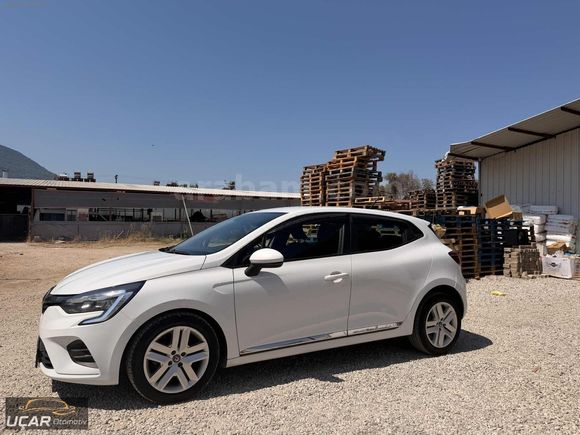 UÇAR'DAN... HATASIZ BOYASIZ TRAMERSİZ 2022 CLİO TOUCH OTOMATİK
