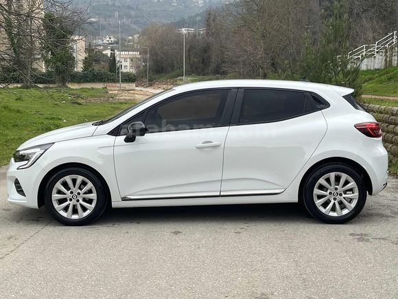 2023 RENAULT CLIO 1.0 TCE TOUCH HATASIZ BOYASIZ 57.000 KM