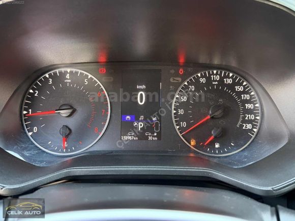 ÇELİK AUTO'DAN 2023 MDL NOKTAHATSZ 1.0TCE TOUCH CLİO FIRST ARACI