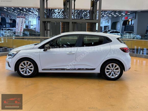 "AUTO IRMAK" 2023 RENAULT CLIO TOUCH ÇELİK JANT %20FATURALI 90HP