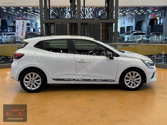 "AUTO IRMAK" 2023 RENAULT CLIO TOUCH ÇELİK JANT %20FATURALI 90HP