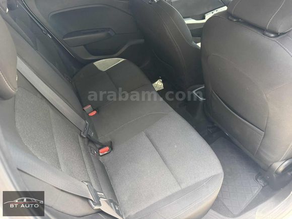 BT AUTO'DAN 2021 RENAULT CLİO 1.0 TCE 77.000 KM