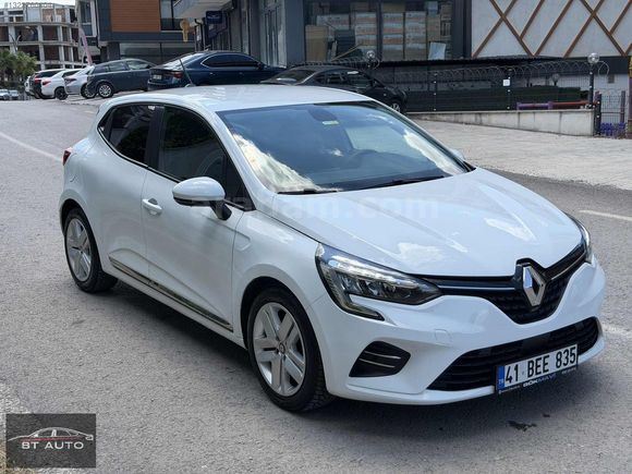 BT AUTO'DAN 2021 RENAULT CLİO 1.0 TCE 77.000 KM