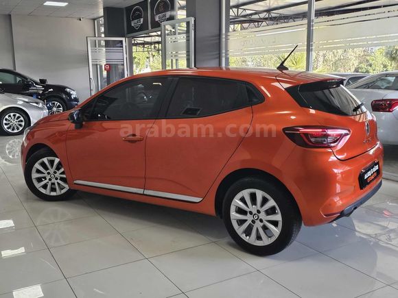 2023 MODEL RENAULT CLİO 1.0 TCE TOUCH BOYASIZ DEĞİŞENSİZ