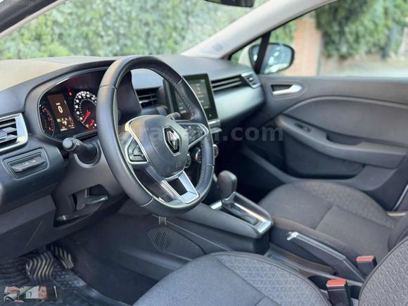 2021 MODEL FUL YETKİLİ SERVİS BAKIMLI 1.0 TCE TOUCH OTOMATİK