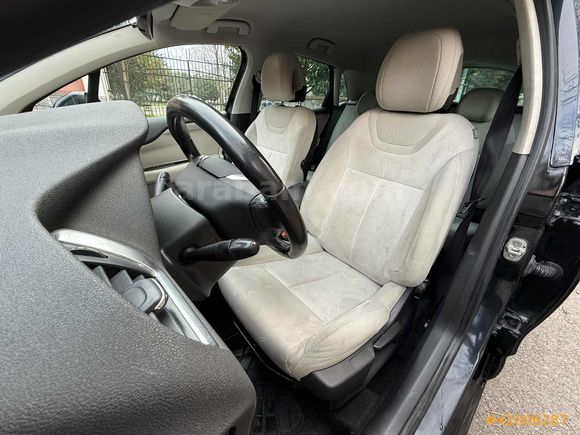 2012 MODEL 120.000 KM DE OTOMATİK VİTES TERTEMİZ C4