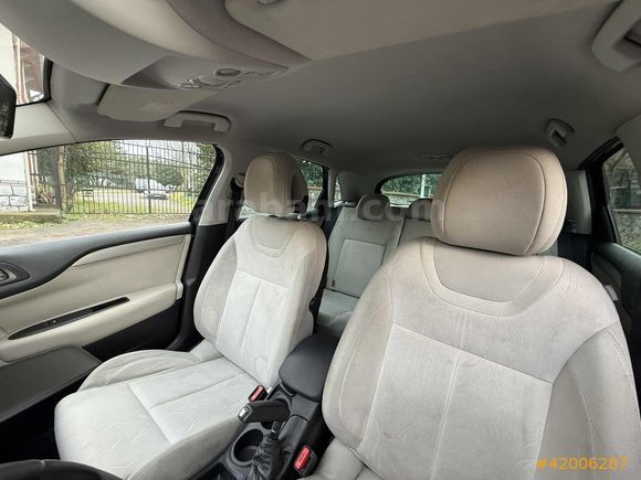 2012 MODEL 120.000 KM DE OTOMATİK VİTES TERTEMİZ C4
