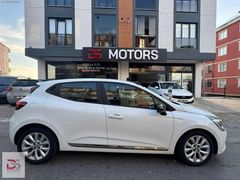 DS MOTORS PENDİK'TEN 2023 HATASIZ BOYASIZ OTOMATİK CLİO TAUCH