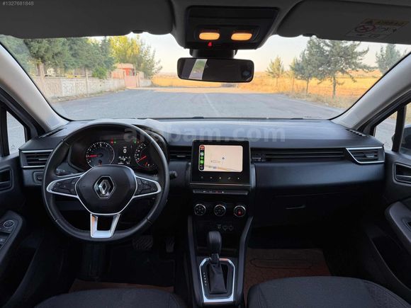 ÇELİKLER'DEN 2023 RENAULT CLİO TOUCH HATASIZ BOYASIZ