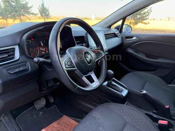 ÇELİKLER'DEN 2023 RENAULT CLİO TOUCH HATASIZ BOYASIZ