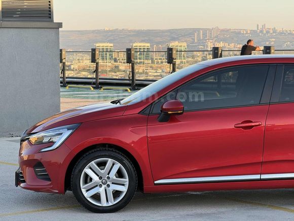 CLİO..TOUCH..2020 MODEL..OTOMATİK.32.000 KM.KIRMIZI