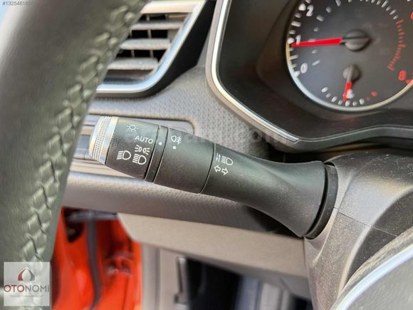 2021 CLİO 1.0TCE TOUCH OTOMATİK HATASIZ BOYASIZ