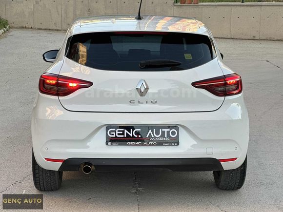 GENÇ AUTO'DAN HATASIZ BOYASIZ CLİO 0.68 KREDİ İMKANI İLE