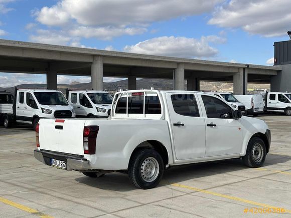 ISUZU DMAX 4x2 PİCKUP KAMYONET