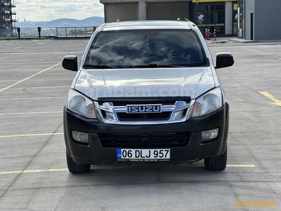 ISUZU DMAX 4x2 PİCKUP KAMYONET