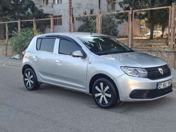 Sahibinden Dacia Sandero 1.0 Ambiance 2017 Model 