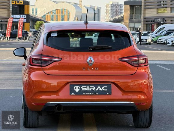 2020 MODEL 48.000 KM'DE CLİO 1.0 TOUCH X-TRONİC HATASIZ BOYASIZ