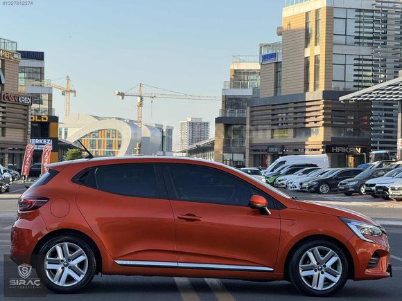 2020 MODEL 48.000 KM'DE CLİO 1.0 TOUCH X-TRONİC HATASIZ BOYASIZ