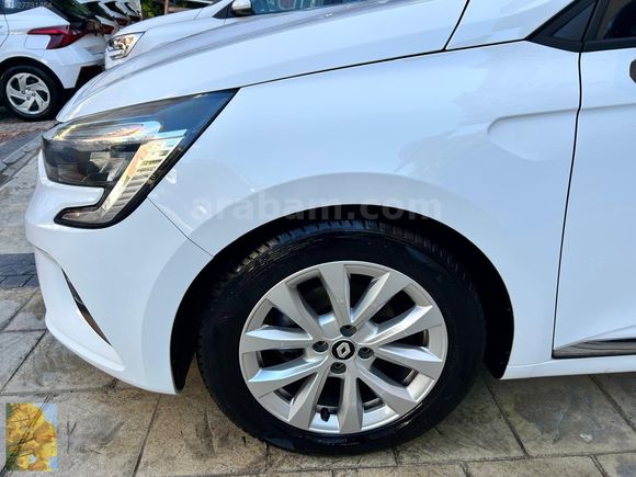 %0,68_12_KRD_2023_ORJ_79.000KM_DEĞİŞENSİZ_DEĞİŞENSİZ_BOYASIZ