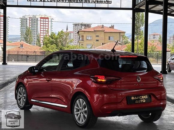 BAHÇECİ AUTO DAN HATASIZ BOYASIZ CLIO 55,000 KM OTOMATIK