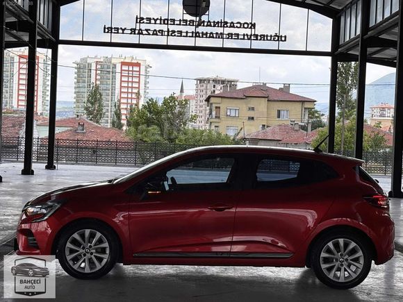 BAHÇECİ AUTO DAN HATASIZ BOYASIZ CLIO 55,000 KM OTOMATIK