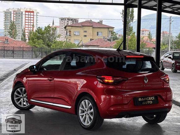 BAHÇECİ AUTO DAN HATASIZ BOYASIZ CLIO 55,000 KM OTOMATIK