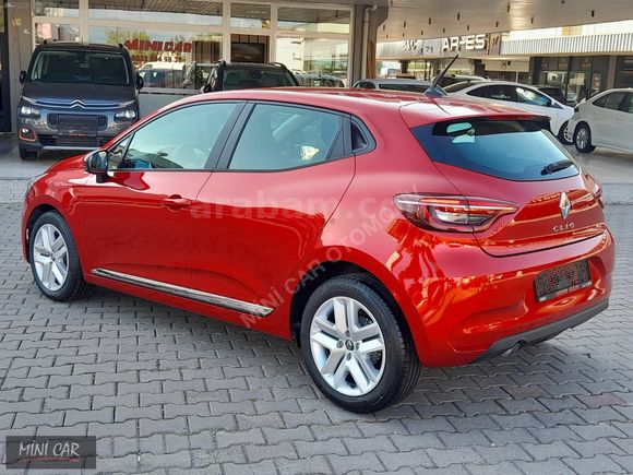 HATASIZ-2021-CLİO-TOUCH-1.0-TCE-XTRONIC-46'BİN'KM-P-ASİSTAN..
