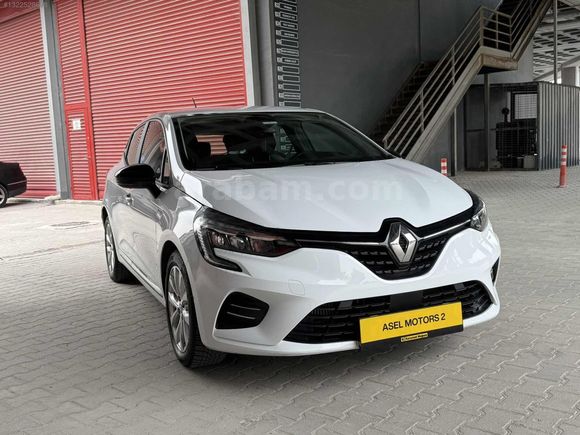 2023 CLIO TOUCH HATASIZ DEĞİŞENSİZ SADECE1 PARÇA BOYALI DÜŞÜK KM