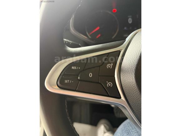 2023 CLIO TOUCH HATASIZ DEĞİŞENSİZ SADECE1 PARÇA BOYALI DÜŞÜK KM