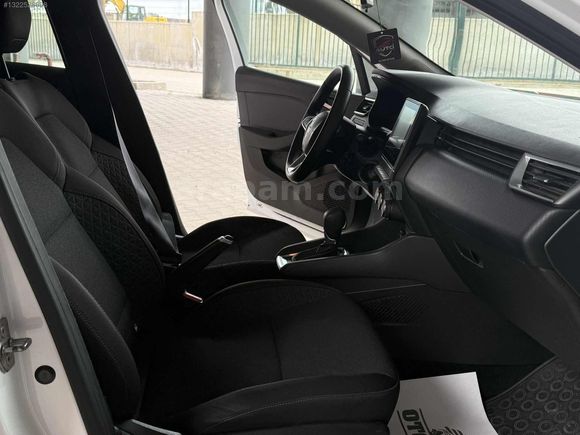 2023 CLIO TOUCH HATASIZ DEĞİŞENSİZ SADECE1 PARÇA BOYALI DÜŞÜK KM