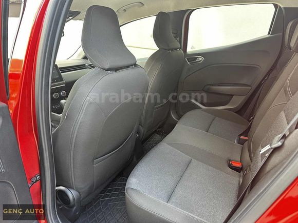 GENÇ AUTO'DAN HATASIZ BOYASIZ CLİO 0.68 KREDİ İMKANI İLE