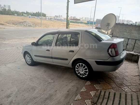 Galeriden Renault Clio 1.4 Alize 2005 Model Şanlıurfa