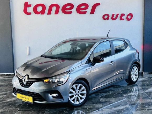 TANEER AUTO'DAN 2023 RENAULT CLIO TOUCH 46.000 KM'DE HATASIZ