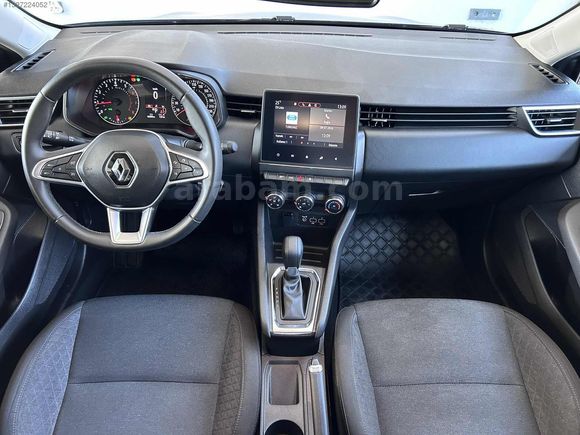 TANEER AUTO'DAN 2023 RENAULT CLIO TOUCH 46.000 KM'DE HATASIZ