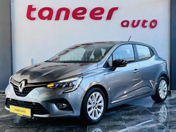 TANEER AUTO'DAN 2023 RENAULT CLIO TOUCH 46.000 KM'DE HATASIZ