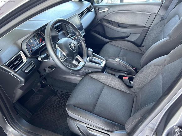 TANEER AUTO'DAN 2023 RENAULT CLIO TOUCH 46.000 KM'DE HATASIZ