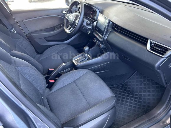 TANEER AUTO'DAN 2023 RENAULT CLIO TOUCH 46.000 KM'DE HATASIZ