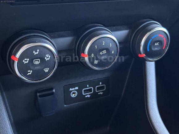 TANEER AUTO'DAN 2023 RENAULT CLIO TOUCH 46.000 KM'DE HATASIZ