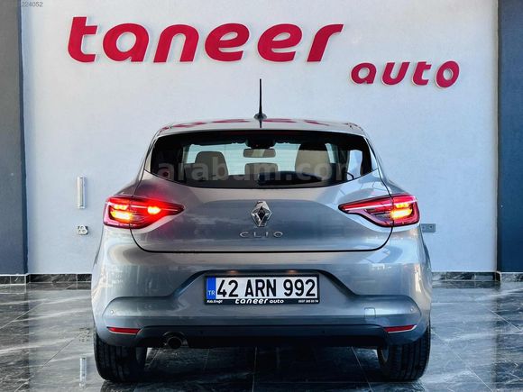 TANEER AUTO'DAN 2023 RENAULT CLIO TOUCH 46.000 KM'DE HATASIZ