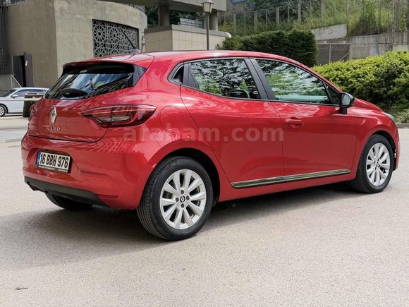 HATASIZ BOYASIZ 47 BİN KM DE TOUCH PAKET CLIO