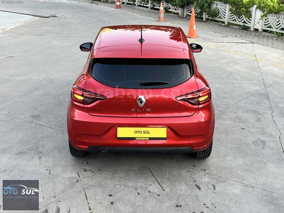 ORJİNAL BOYASIZ 2023 RENAULT CLİO5 1.0 Tce TOUCH GÖRÜŞ PAKETLİ
