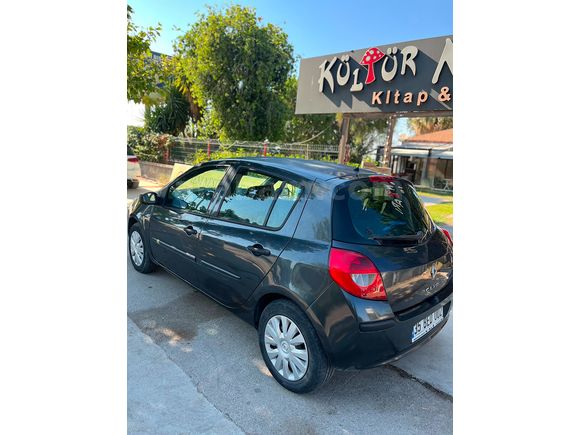 Öğretmenden Temiz Aile aracı Clio 1.5 dCi Authentique 2008 